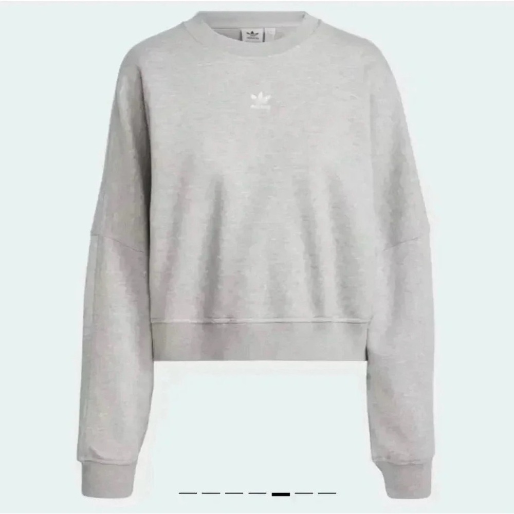 Adidas ESSENTIALS CREW FLEECE
SWEATSHIRT Size (S) heather Grey